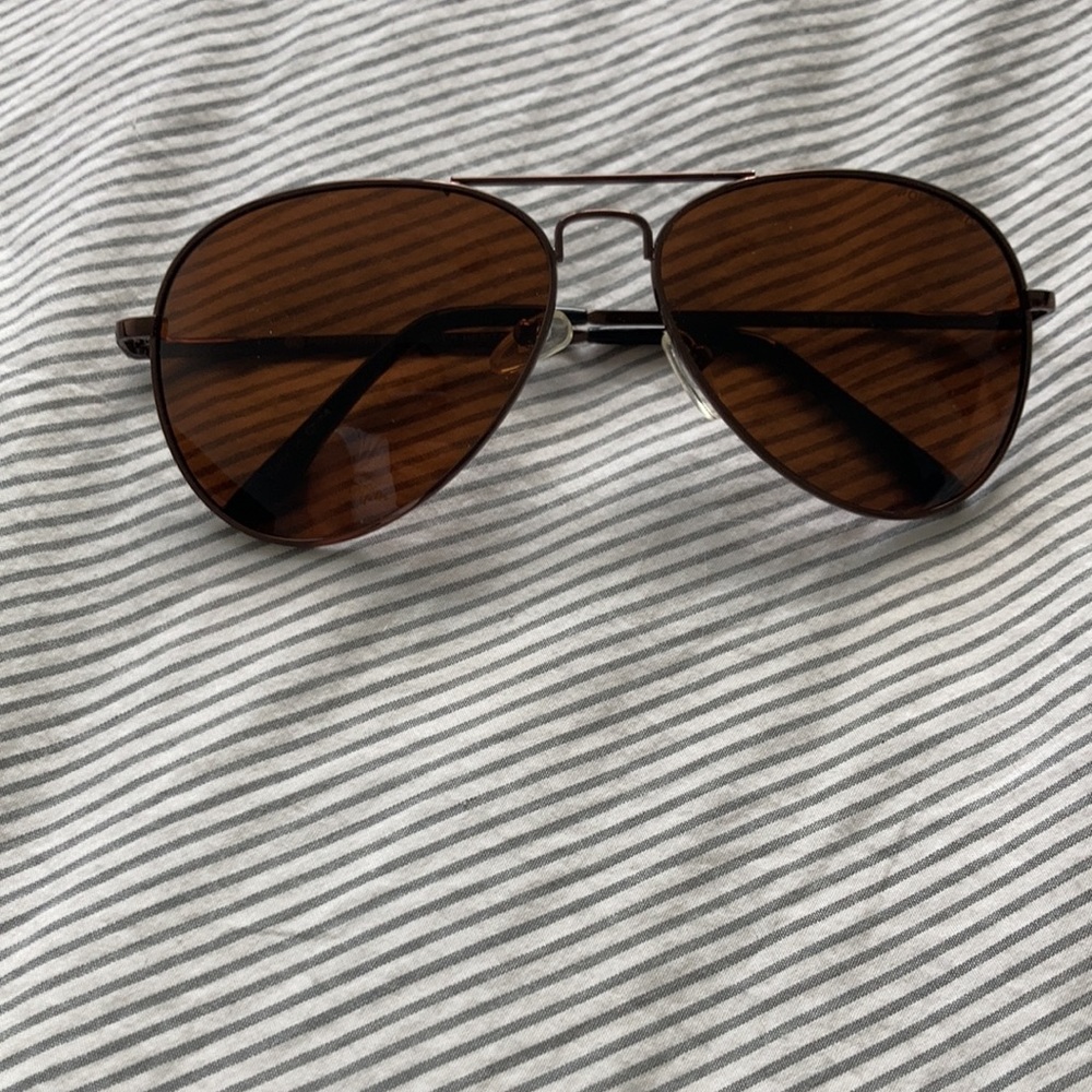 Aviator Style Sunglasses